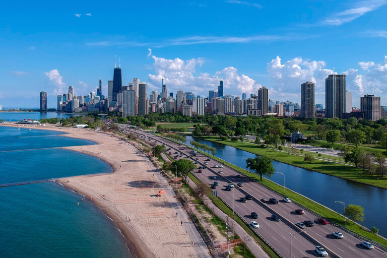 The 10 Best Places to Watch the 2026 Chicago Air & Water Show - 360 Chicago