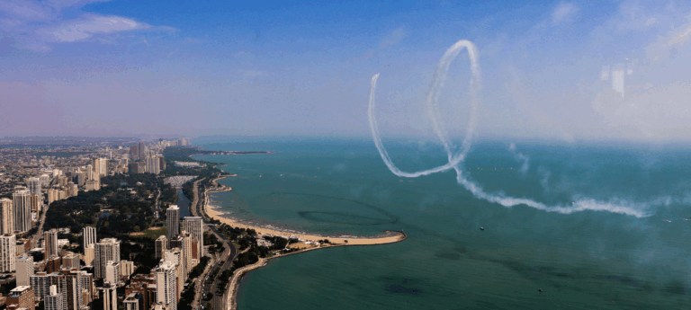 The 10 Best Places to Watch the 2026 Chicago Air & Water Show - 360 Chicago
